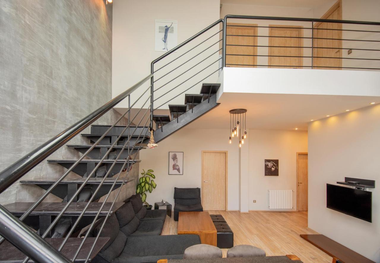 Luxury 4 Bedroom Apartment #1 In The City Center Of Tbilisi Ngoại thất bức ảnh