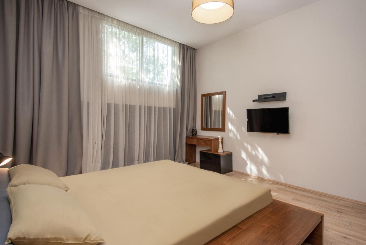 Luxury 4 Bedroom Apartment #1 In The City Center Of Tbilisi Ngoại thất bức ảnh