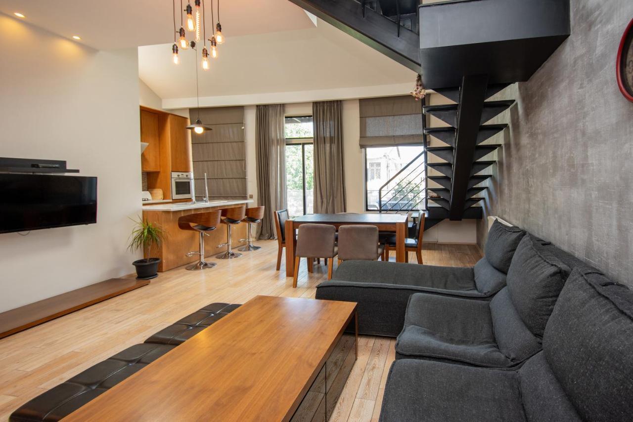 Luxury 4 Bedroom Apartment #1 In The City Center Of Tbilisi Ngoại thất bức ảnh