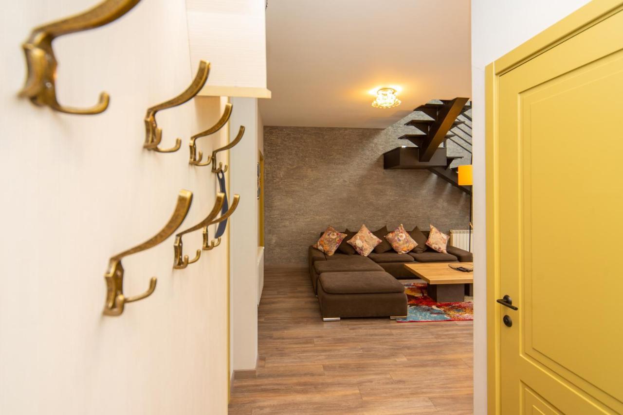 Luxury 4 Bedroom Apartment #1 In The City Center Of Tbilisi Ngoại thất bức ảnh