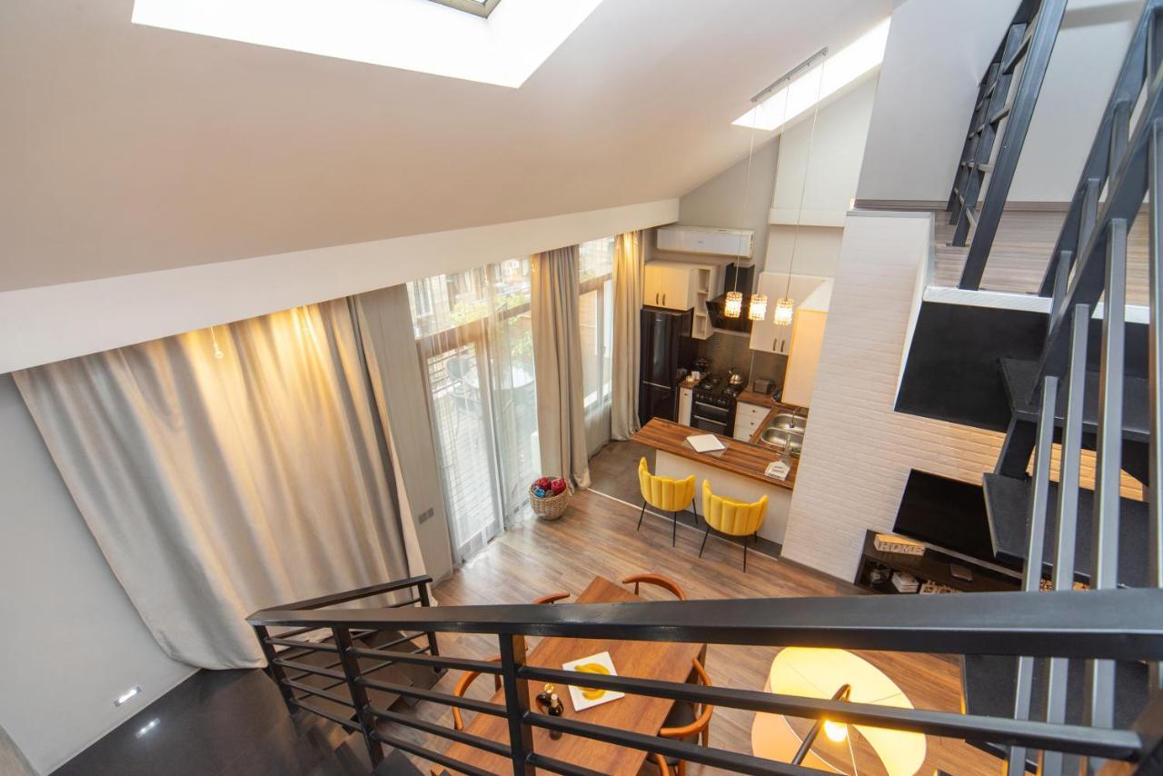 Luxury 4 Bedroom Apartment #1 In The City Center Of Tbilisi Ngoại thất bức ảnh